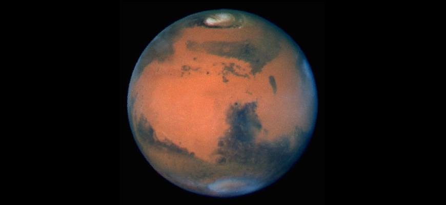 Почему Марс красный